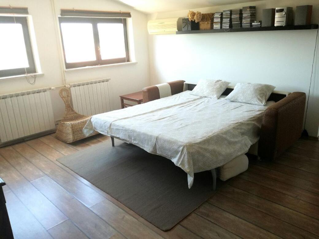 Nice, Cosy Studio Apartment With Shared Outdoor Pool Banjole Luaran gambar