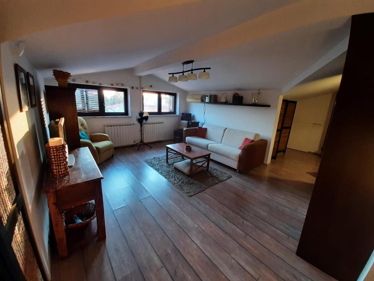 Nice, Cosy Studio Apartment With Shared Outdoor Pool Banjole Luaran gambar
