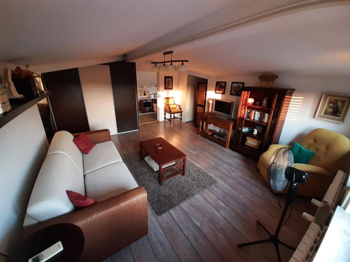 Nice, Cosy Studio Apartment With Shared Outdoor Pool Banjole Luaran gambar